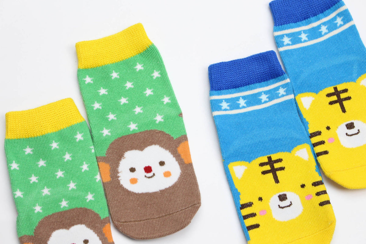 2 Pairs of Sock
